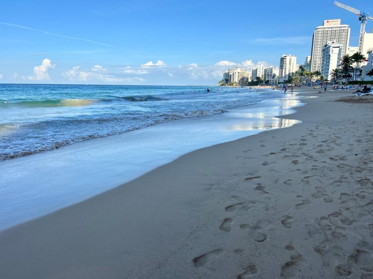 Condado Beachfront Tantra Apartment Сан-Хуан Екстер'єр фото