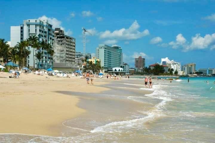 Condado Beachfront Tantra Apartment Сан-Хуан Екстер'єр фото
