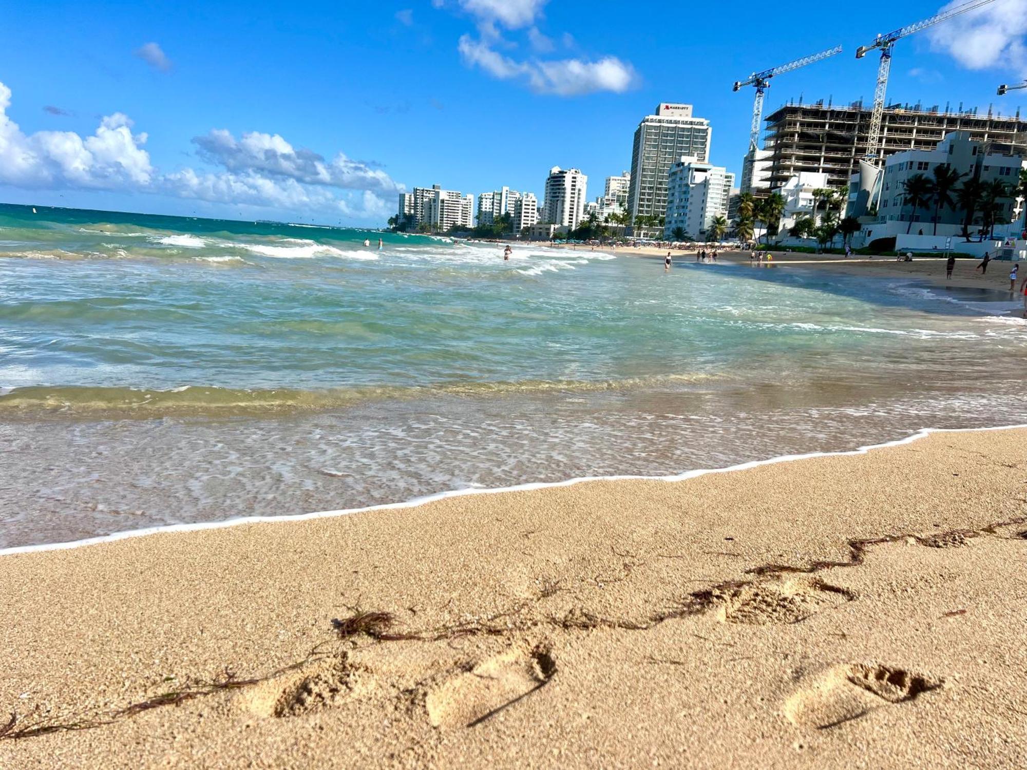 Condado Beachfront Tantra Apartment Сан-Хуан Екстер'єр фото
